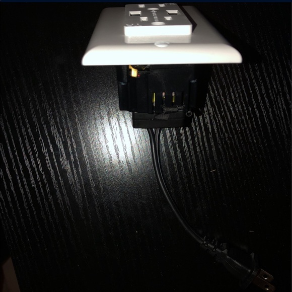 Hidden Camera Outlet - Picture 5 of 7